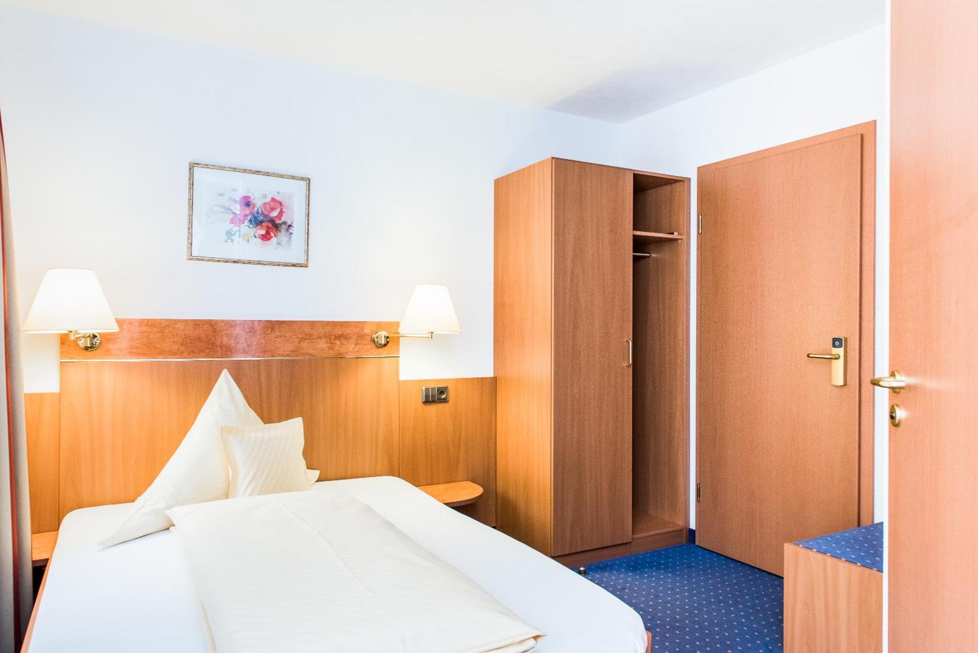 Hydepark Hotel Haidkapelle Eksteriør billede